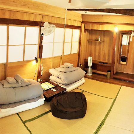 奄美ゲストハウス Hub A Nice Inn Setouchi  Ngoại thất bức ảnh