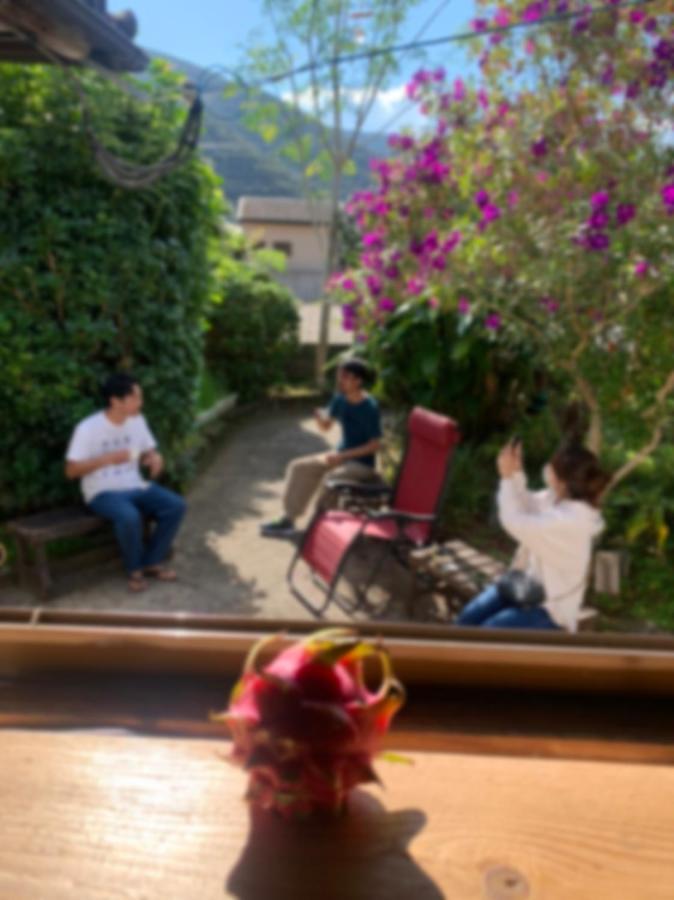 奄美ゲストハウス Hub A Nice Inn Setouchi  Ngoại thất bức ảnh