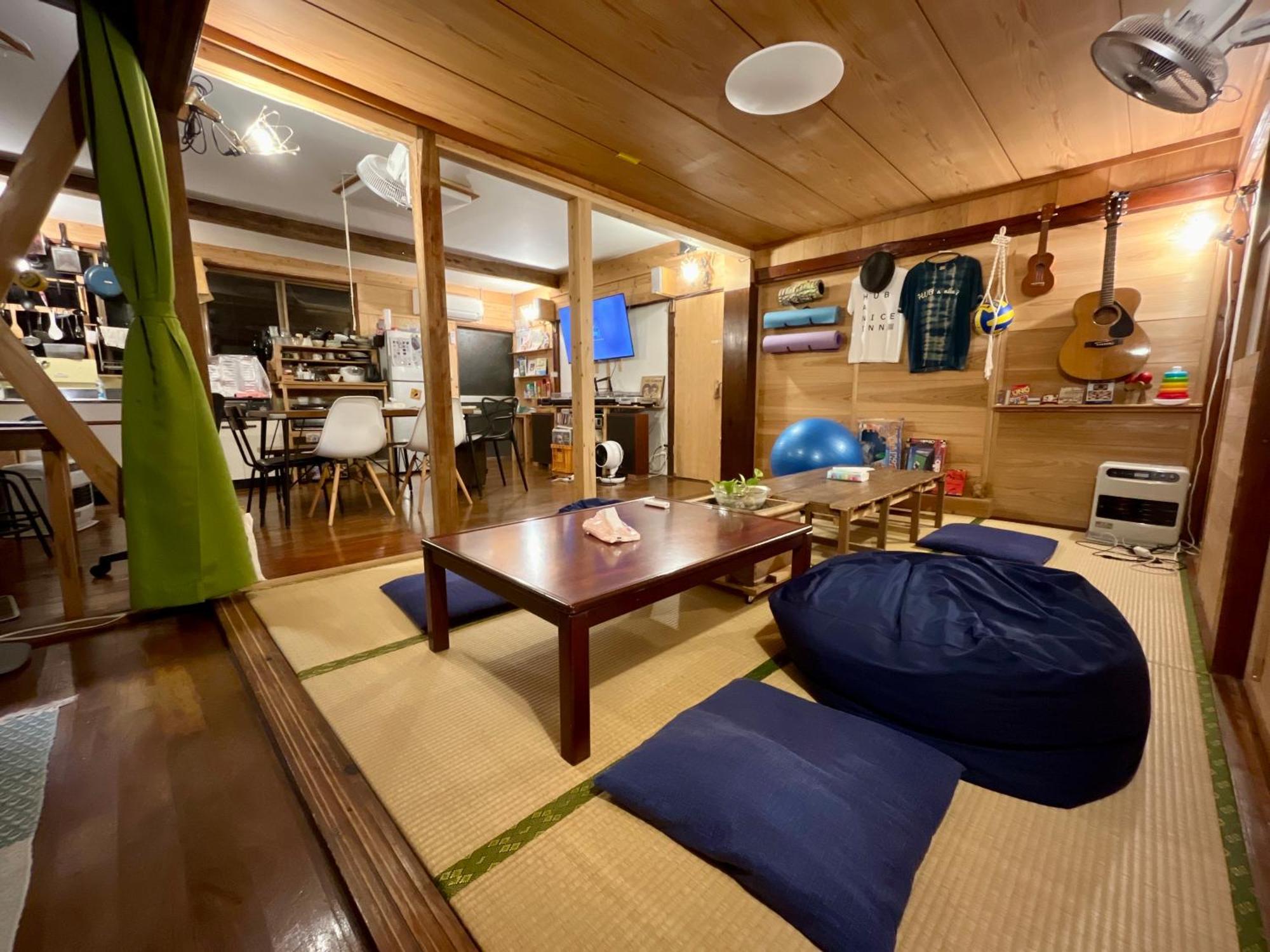 奄美ゲストハウス Hub A Nice Inn Setouchi  Ngoại thất bức ảnh