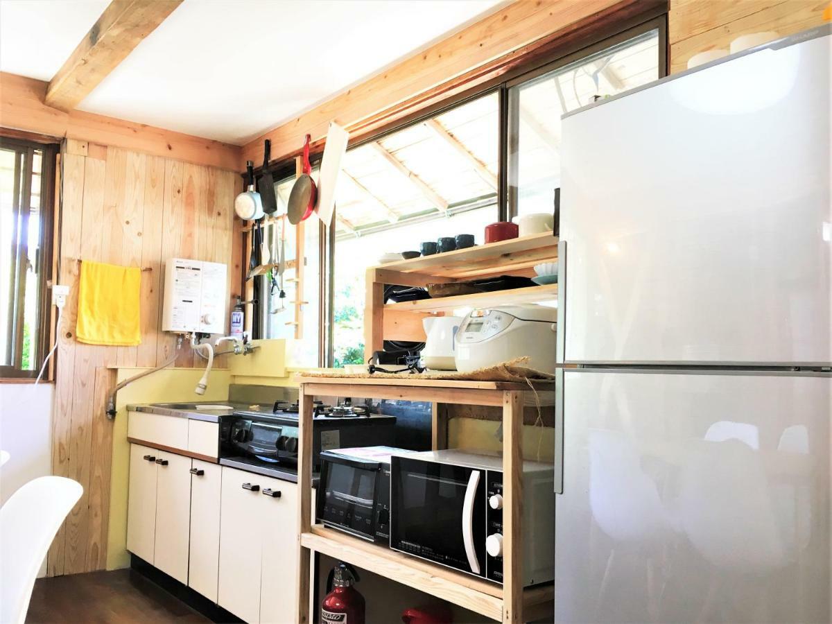 奄美ゲストハウス Hub A Nice Inn Setouchi  Ngoại thất bức ảnh